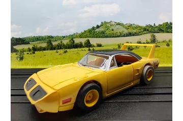 Tyco HP7 Plymouth Superbird HO Slot Car. (VIDEO)